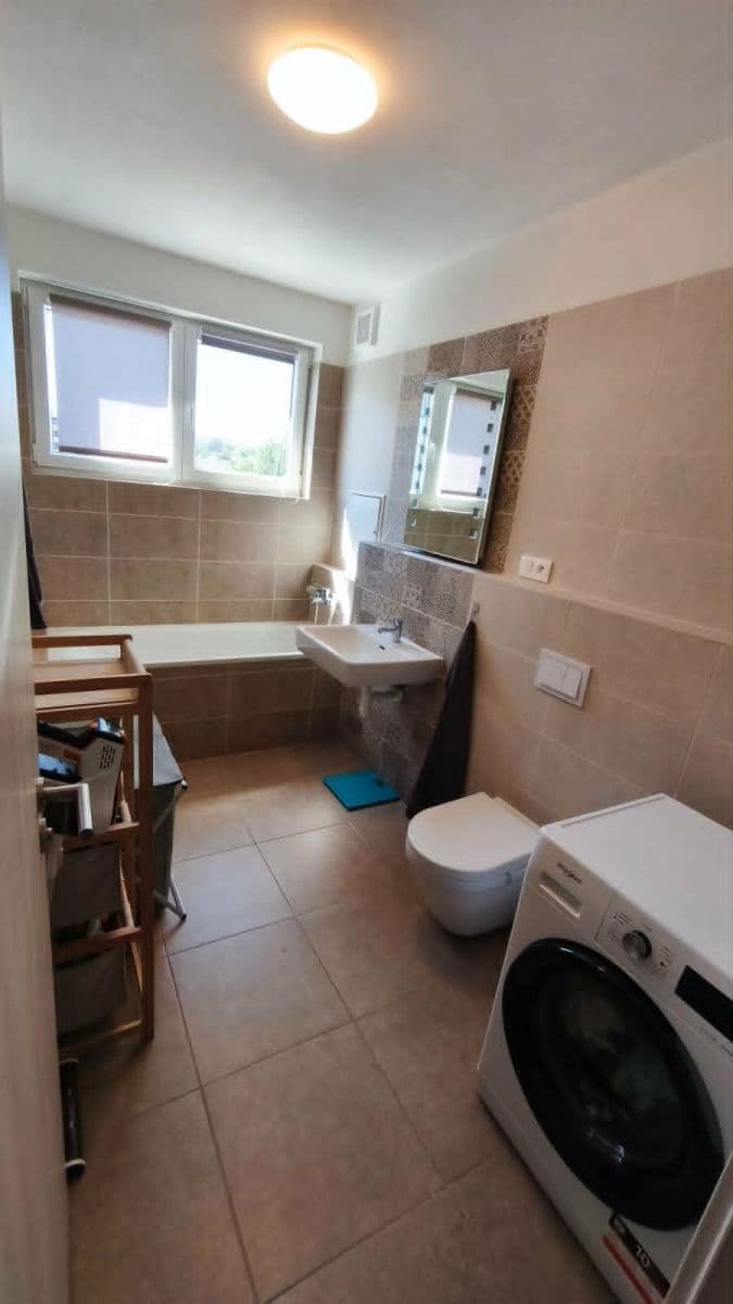 Prenájom bytu 1-izbový 37 m², U Pondu, Heřmanova Huť, Plzeňský kraj Prenájom bytu 1-izbový 37 m², U Pondu, Heřmanova Huť, Plzeňský kraj