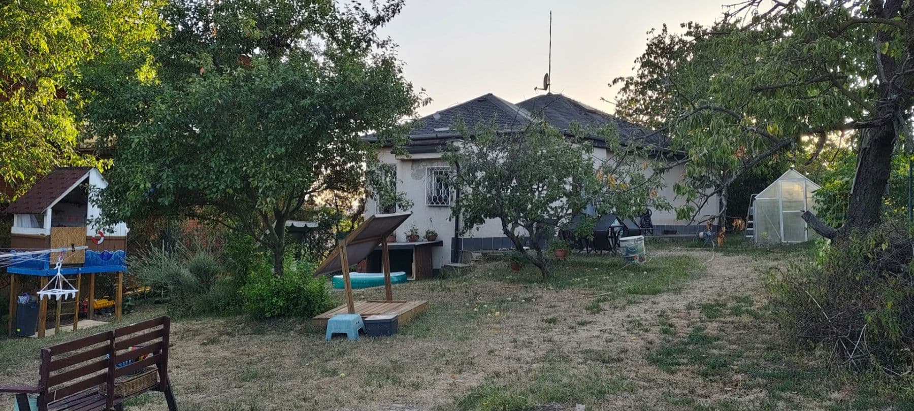 Predaj domu 65 m², pozemok 170 m², Pod Labuťkou, Praha, Praha Predaj domu 65 m², pozemok 170 m², Pod Labuťkou, Praha, Praha