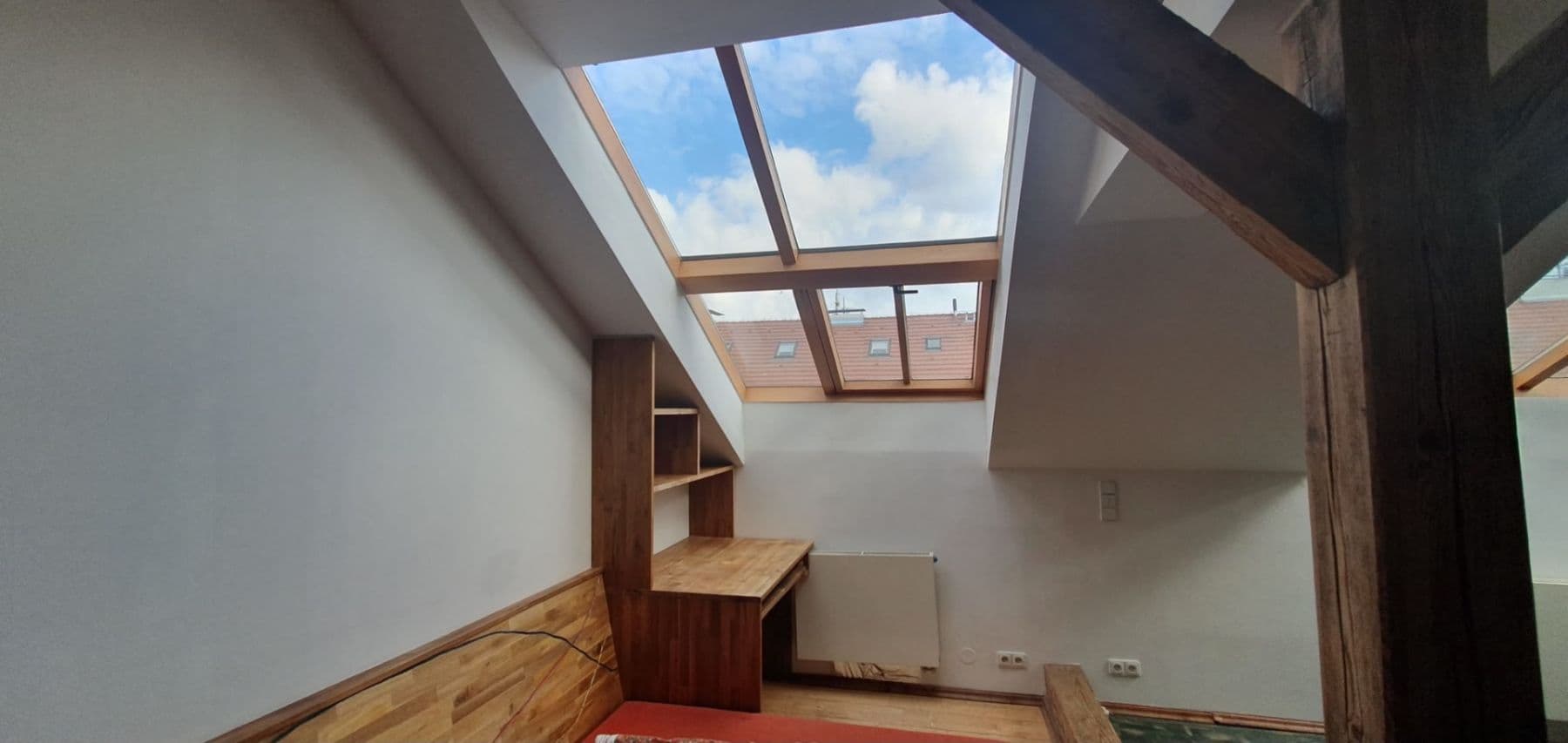 Prenájom bytu 3-izbový 118 m², Mělnická, Praha, Praha Prenájom bytu 3-izbový 118 m², Mělnická, Praha, Praha