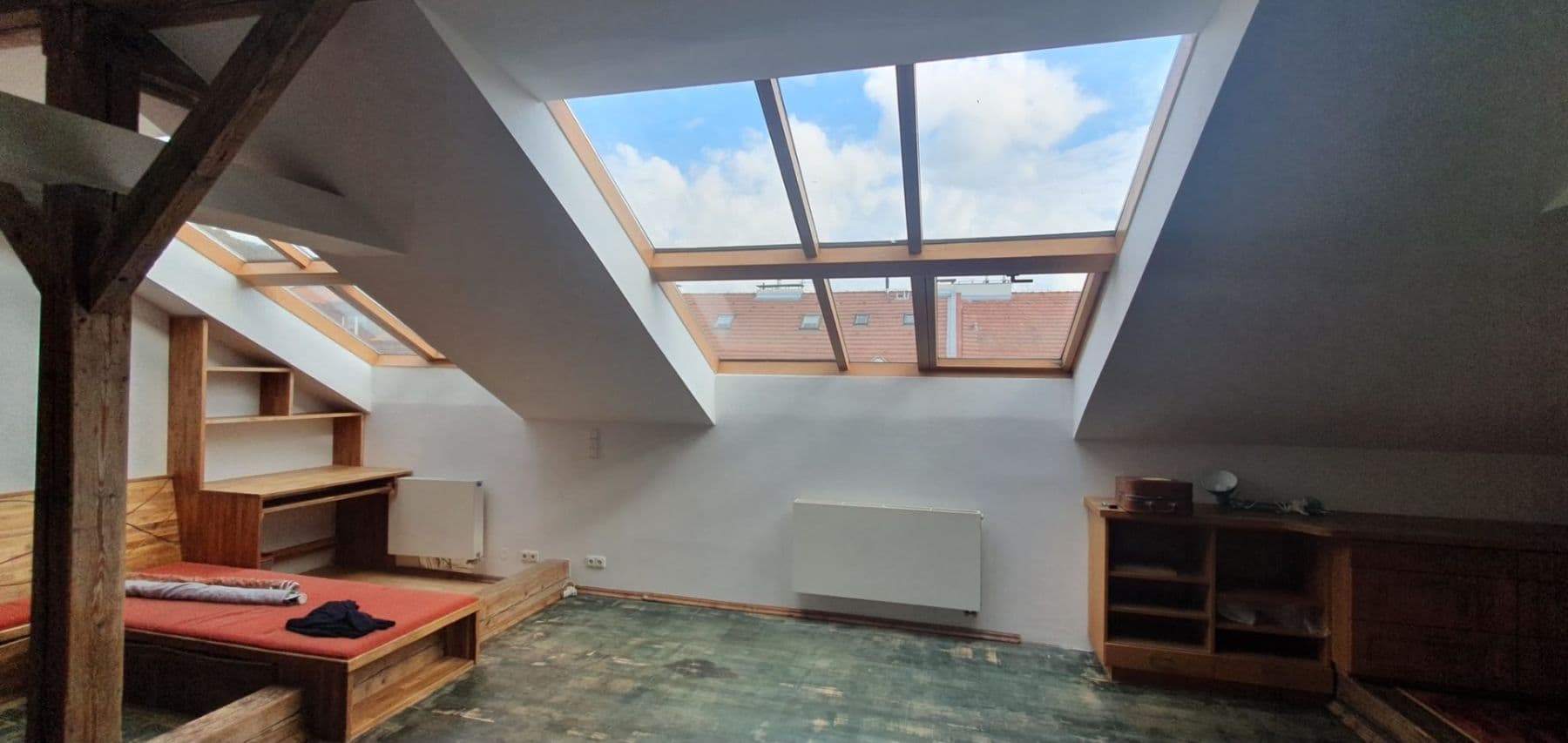 Prenájom bytu 3-izbový 118 m², Mělnická, Praha, Praha Prenájom bytu 3-izbový 118 m², Mělnická, Praha, Praha