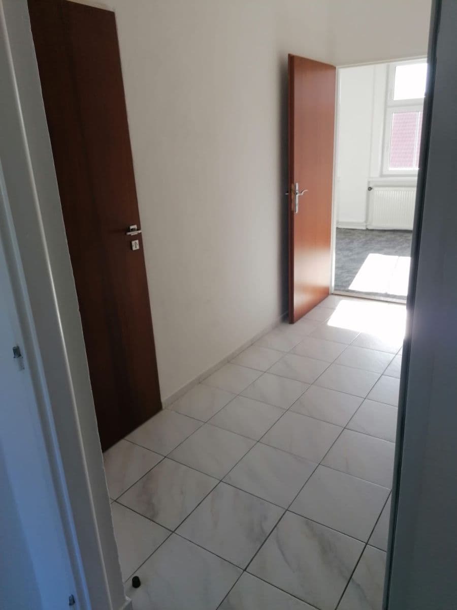 Prenájom bytu 3-izbový 74 m², Nad Mazankou, Praha, Praha Prenájom bytu 3-izbový 74 m², Nad Mazankou, Praha, Praha
