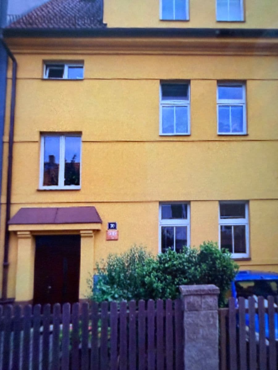 Prenájom bytu 3-izbový 74 m², Nad Mazankou, Praha, Praha Prenájom bytu 3-izbový 74 m², Nad Mazankou, Praha, Praha
