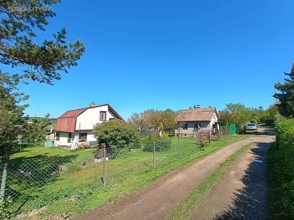 Predaj rekreačného objektu 60 m², pozemok 400 m², Slunná, Hradištko, Středočeský kraj Predaj rekreačného objektu 60 m², pozemok 400 m², Slunná, Hradištko, Středočeský kraj