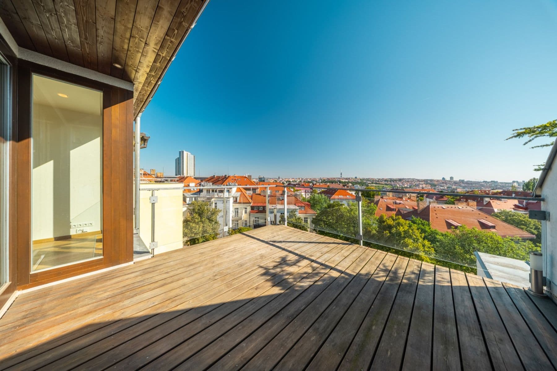 Prenájom bytu 3-izbový 144 m², 5. května, Praha, Praha Prenájom bytu 3-izbový 144 m², 5. května, Praha, Praha