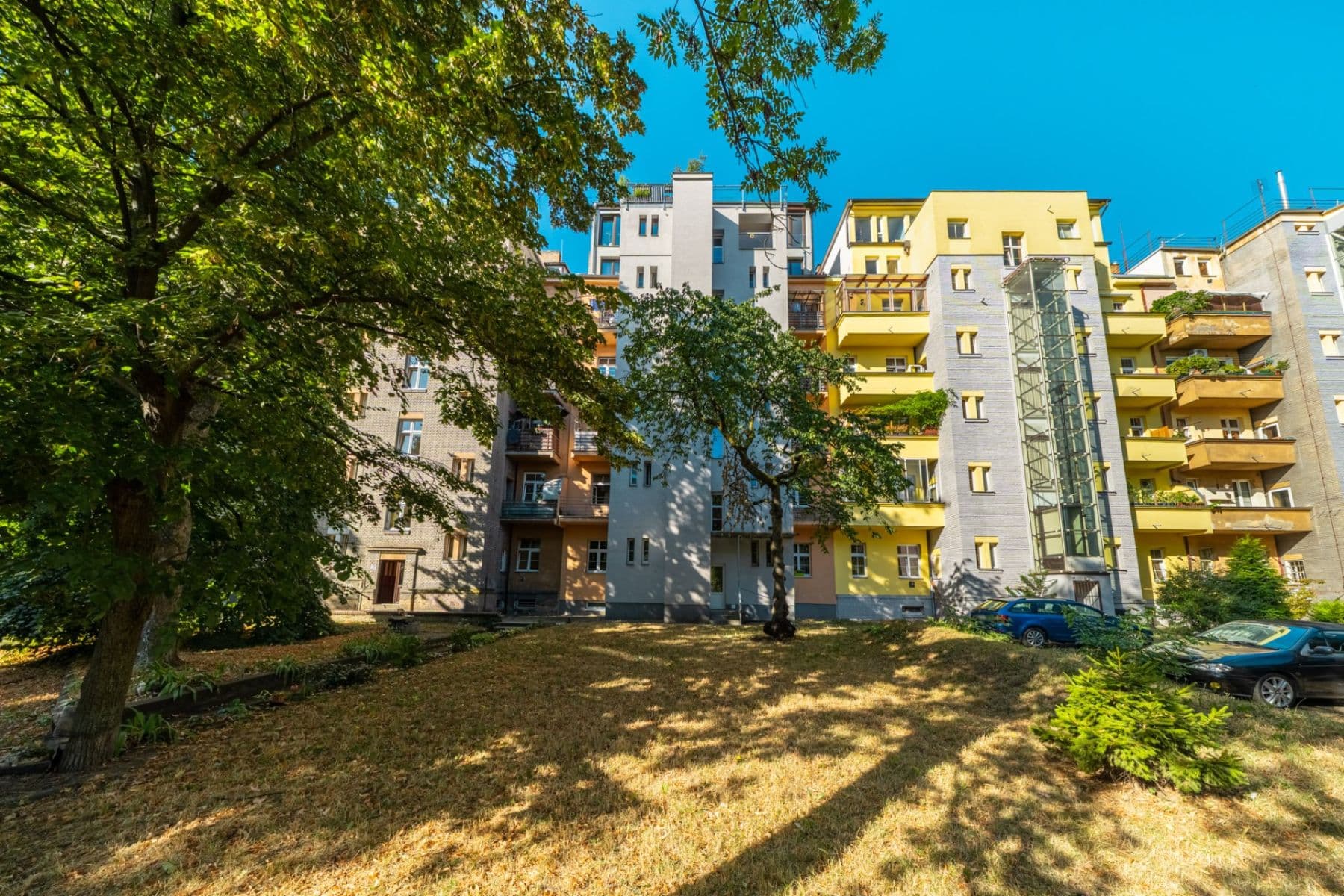 Prenájom bytu 3-izbový 144 m², 5. května, Praha, Praha Prenájom bytu 3-izbový 144 m², 5. května, Praha, Praha