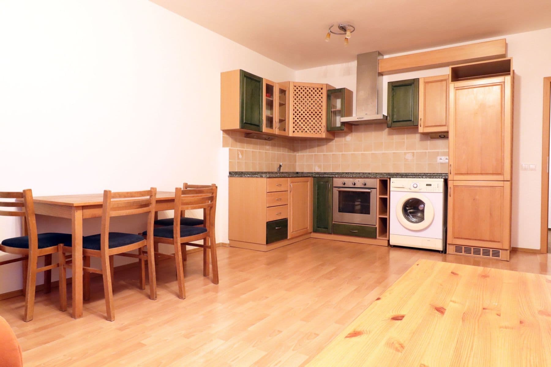 Prenájom bytu 2-izbový 56 m², Václava Rady, Praha, Praha Prenájom bytu 2-izbový 56 m², Václava Rady, Praha, Praha