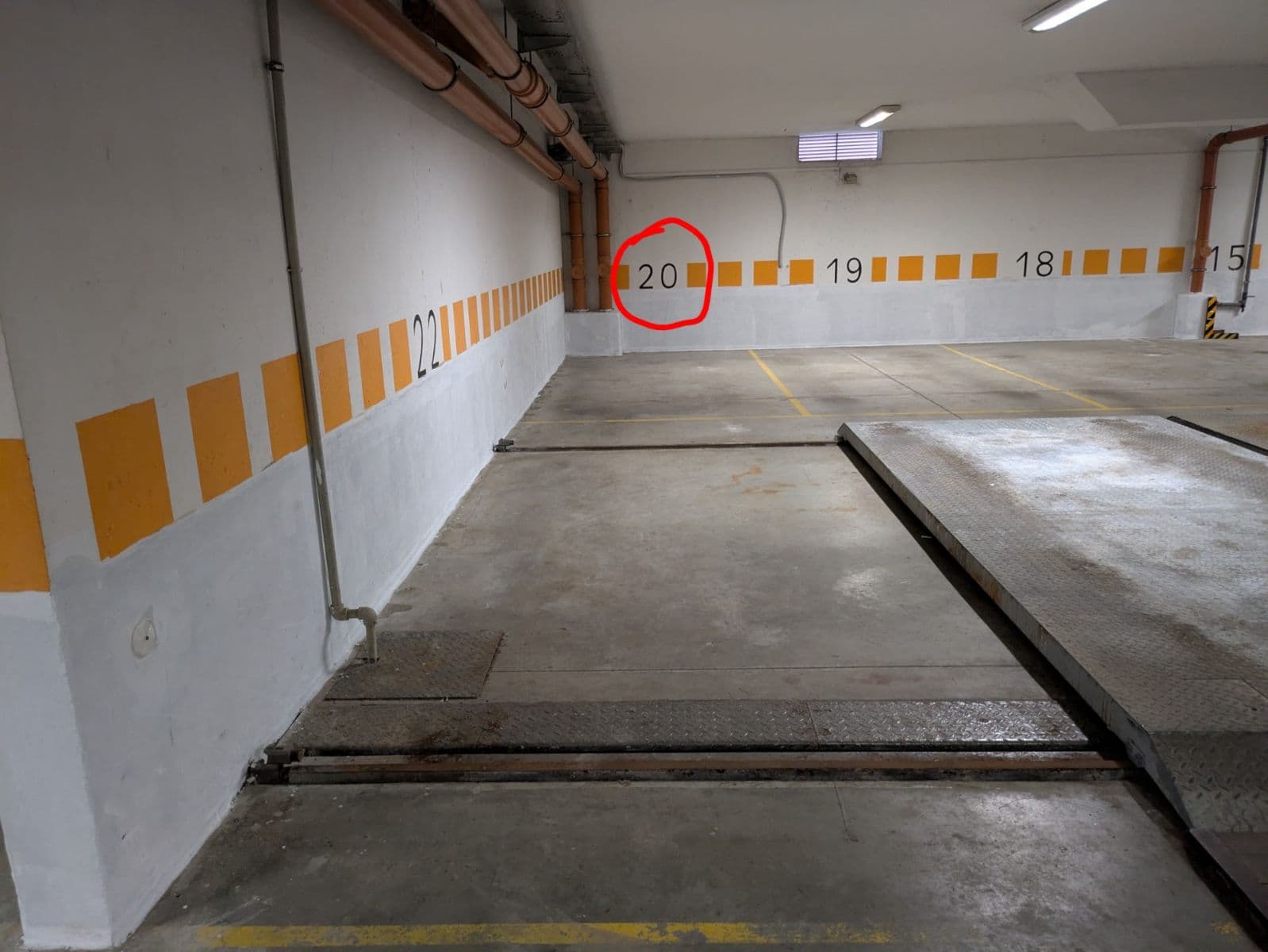 Prenájom garáže 10 m², Bochovská, Praha, Praha Prenájom garáže 10 m², Bochovská, Praha, Praha