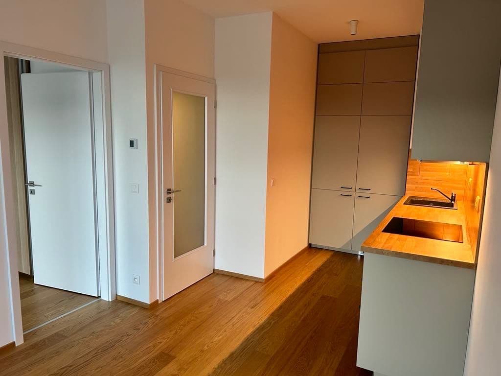 Prenájom bytu 2-izbový 43 m², Hasilova, Praha, Praha Prenájom bytu 2-izbový 43 m², Hasilova, Praha, Praha