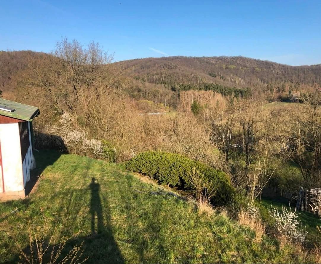 Prenájom rekreačného objektu 35 m², pozemok 1.199 m², Chyňava, Středočeský kraj Prenájom rekreačného objektu 35 m², pozemok 1.199 m², Chyňava, Středočeský kraj