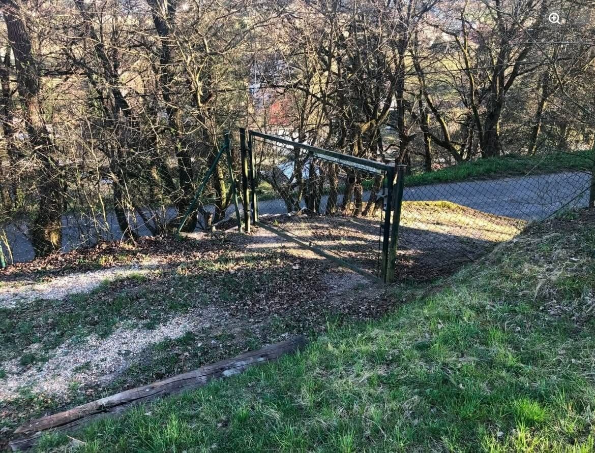 Prenájom rekreačného objektu 35 m², pozemok 1.199 m², Chyňava, Středočeský kraj Prenájom rekreačného objektu 35 m², pozemok 1.199 m², Chyňava, Středočeský kraj