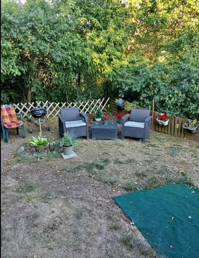 Prenájom rekreačného objektu 35 m², pozemok 1.199 m², Chyňava, Středočeský kraj Prenájom rekreačného objektu 35 m², pozemok 1.199 m², Chyňava, Středočeský kraj