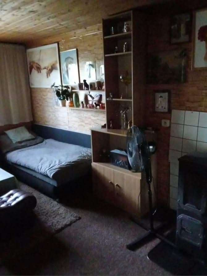 Prenájom rekreačného objektu 35 m², pozemok 1.199 m², Chyňava, Středočeský kraj Prenájom rekreačného objektu 35 m², pozemok 1.199 m², Chyňava, Středočeský kraj