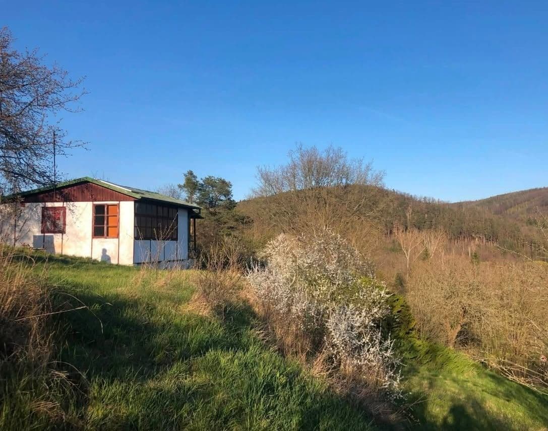 Prenájom rekreačného objektu 35 m², pozemok 1.199 m², Chyňava, Středočeský kraj Prenájom rekreačného objektu 35 m², pozemok 1.199 m², Chyňava, Středočeský kraj