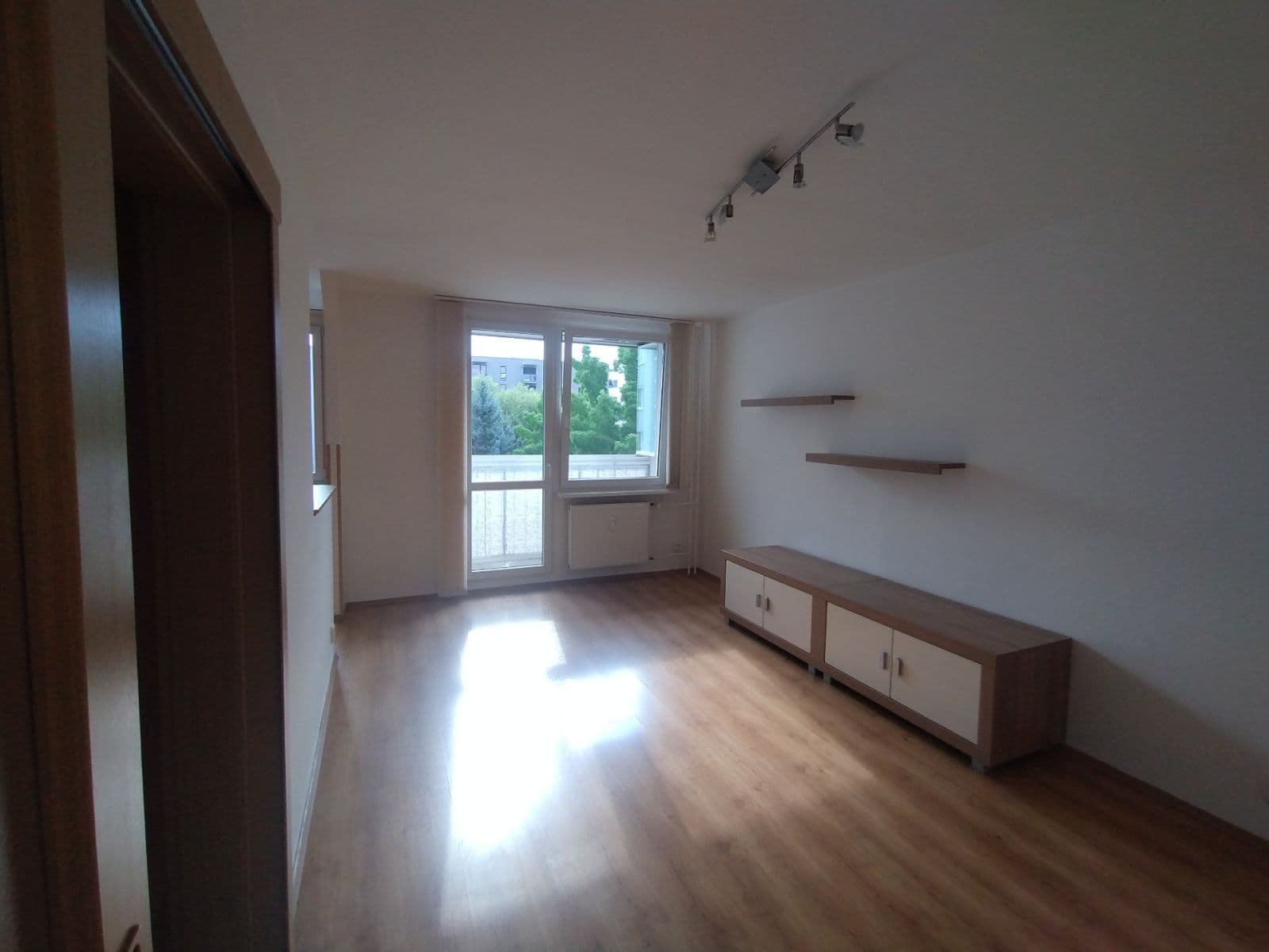 Prenájom bytu 2-izbový 55 m², Novomeského, Praha, Praha Prenájom bytu 2-izbový 55 m², Novomeského, Praha, Praha