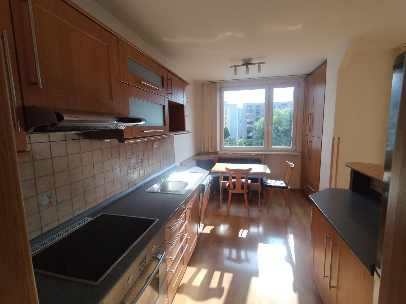 Prenájom bytu 2-izbový 55 m², Novomeského, Praha, Praha Prenájom bytu 2-izbový 55 m², Novomeského, Praha, Praha