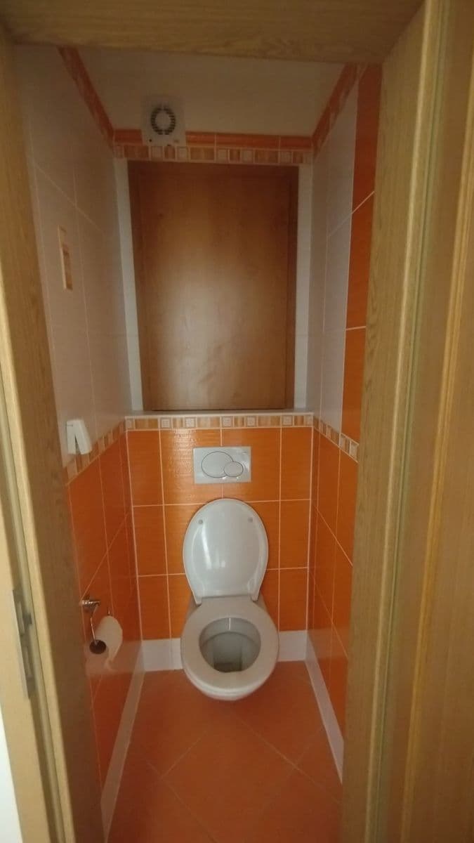 Prenájom bytu 2-izbový 55 m², Novomeského, Praha, Praha Prenájom bytu 2-izbový 55 m², Novomeského, Praha, Praha