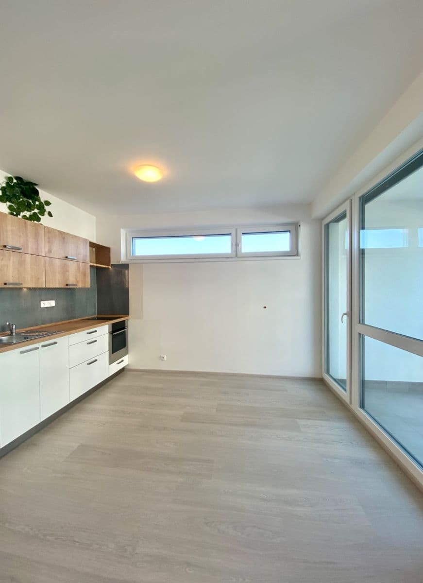 Prenájom bytu 1-izbový 34 m², Stočesova, Praha, Praha Prenájom bytu 1-izbový 34 m², Stočesova, Praha, Praha