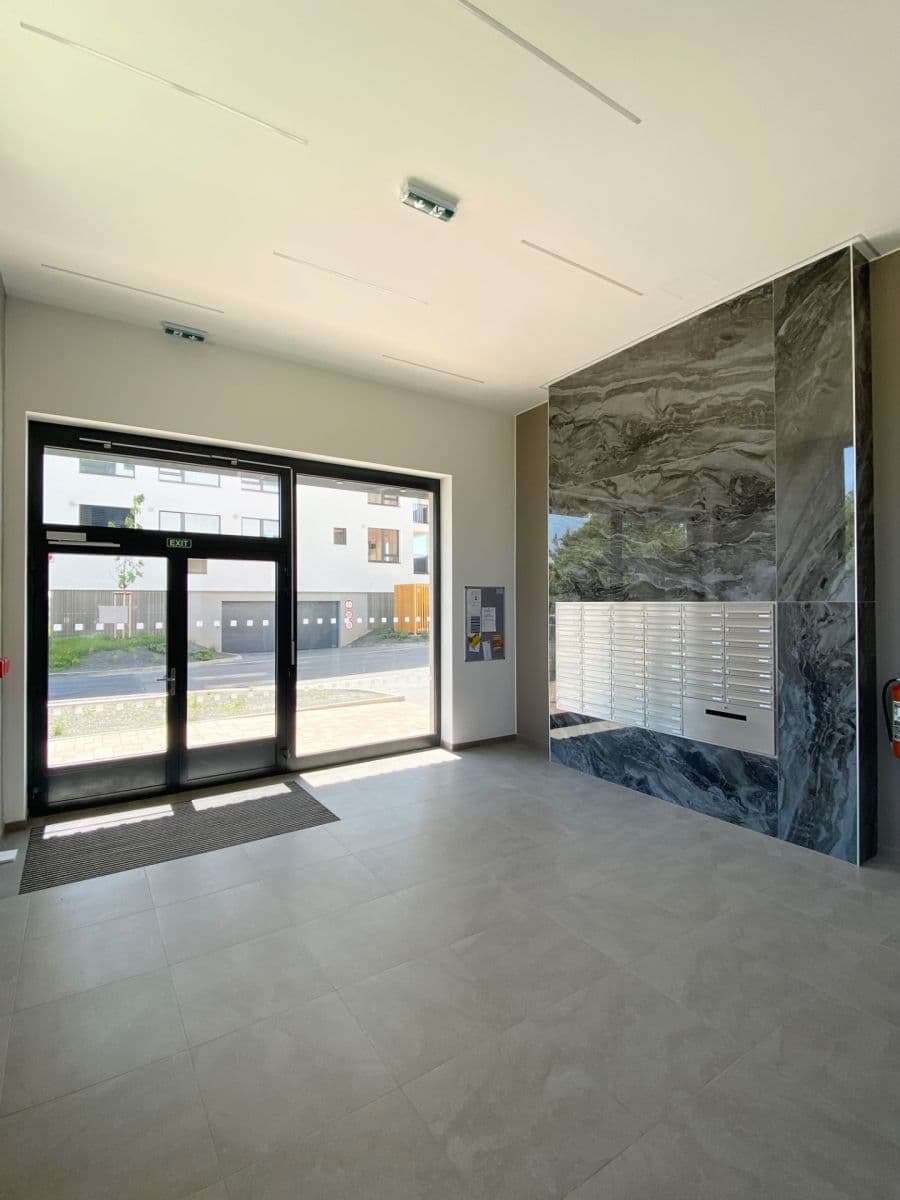 Prenájom bytu 1-izbový 34 m², Stočesova, Praha, Praha Prenájom bytu 1-izbový 34 m², Stočesova, Praha, Praha