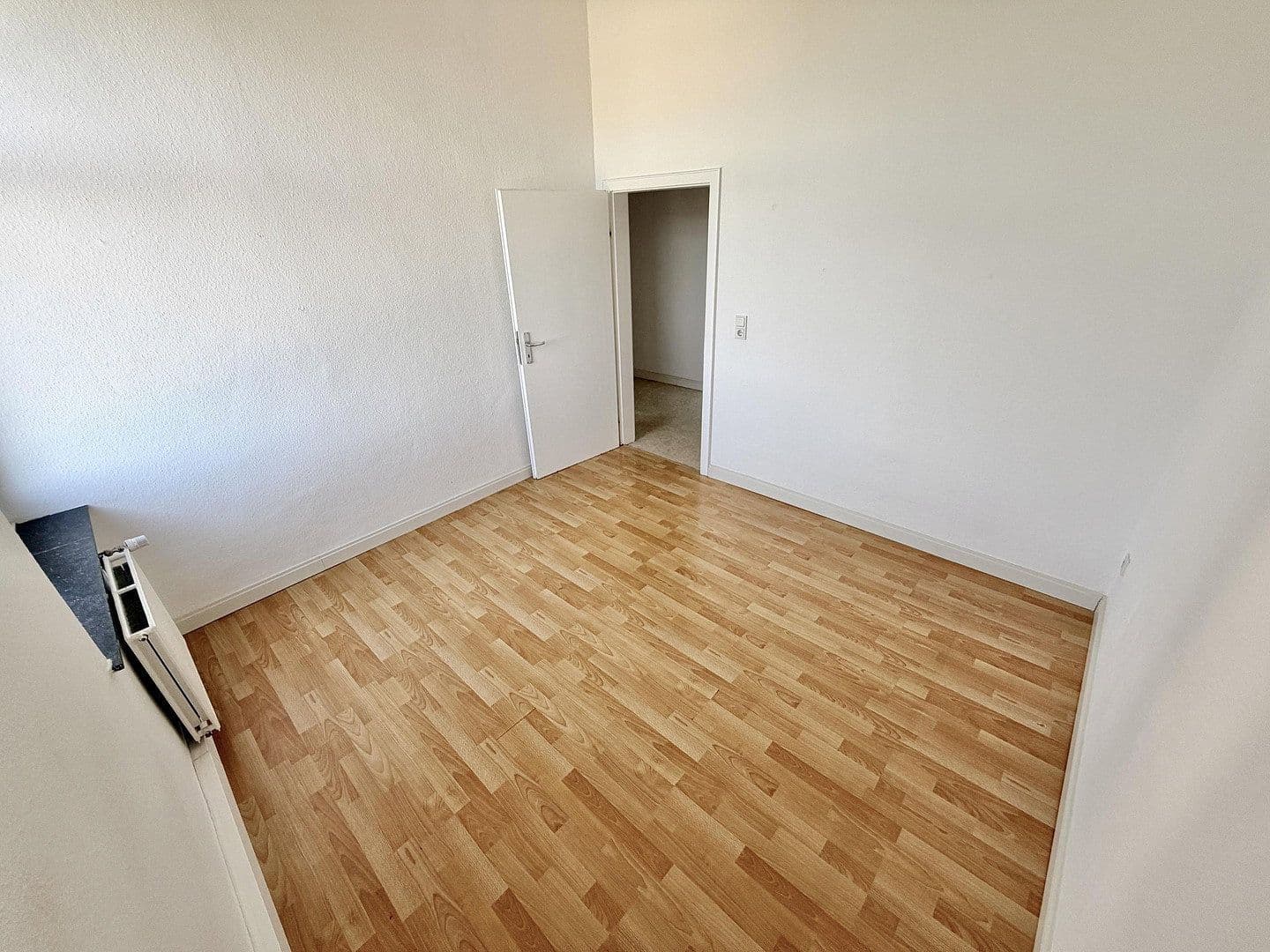 Prenájom bytu 3-izbový 80 m², Eisenbahnstr. 22, Eschweiler, Severné Porýnie - Westfálsko Prenájom bytu 3-izbový 80 m², Eisenbahnstr. 22, Eschweiler, Severné Porýnie - Westfálsko