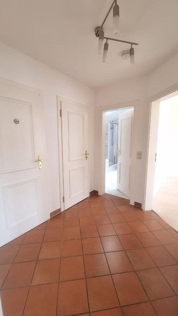 Prenájom bytu 3-izbový 108 m², Neuötting, Bavorsko Prenájom bytu 3-izbový 108 m², Neuötting, Bavorsko