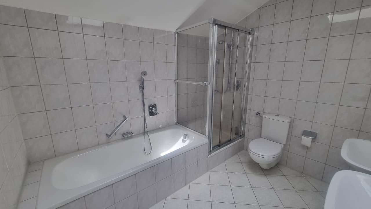 Prenájom bytu 3-izbový 108 m², Neuötting, Bavorsko Prenájom bytu 3-izbový 108 m², Neuötting, Bavorsko