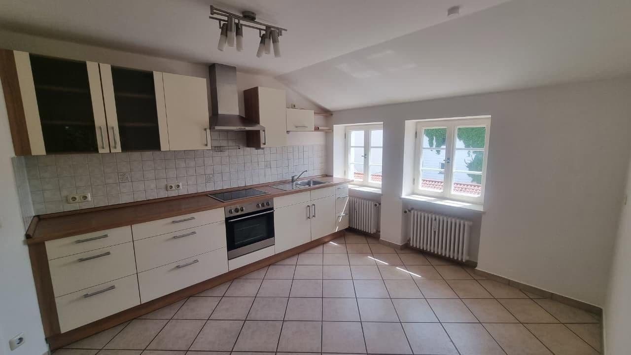 Prenájom bytu 3-izbový 108 m², Neuötting, Bavorsko Prenájom bytu 3-izbový 108 m², Neuötting, Bavorsko