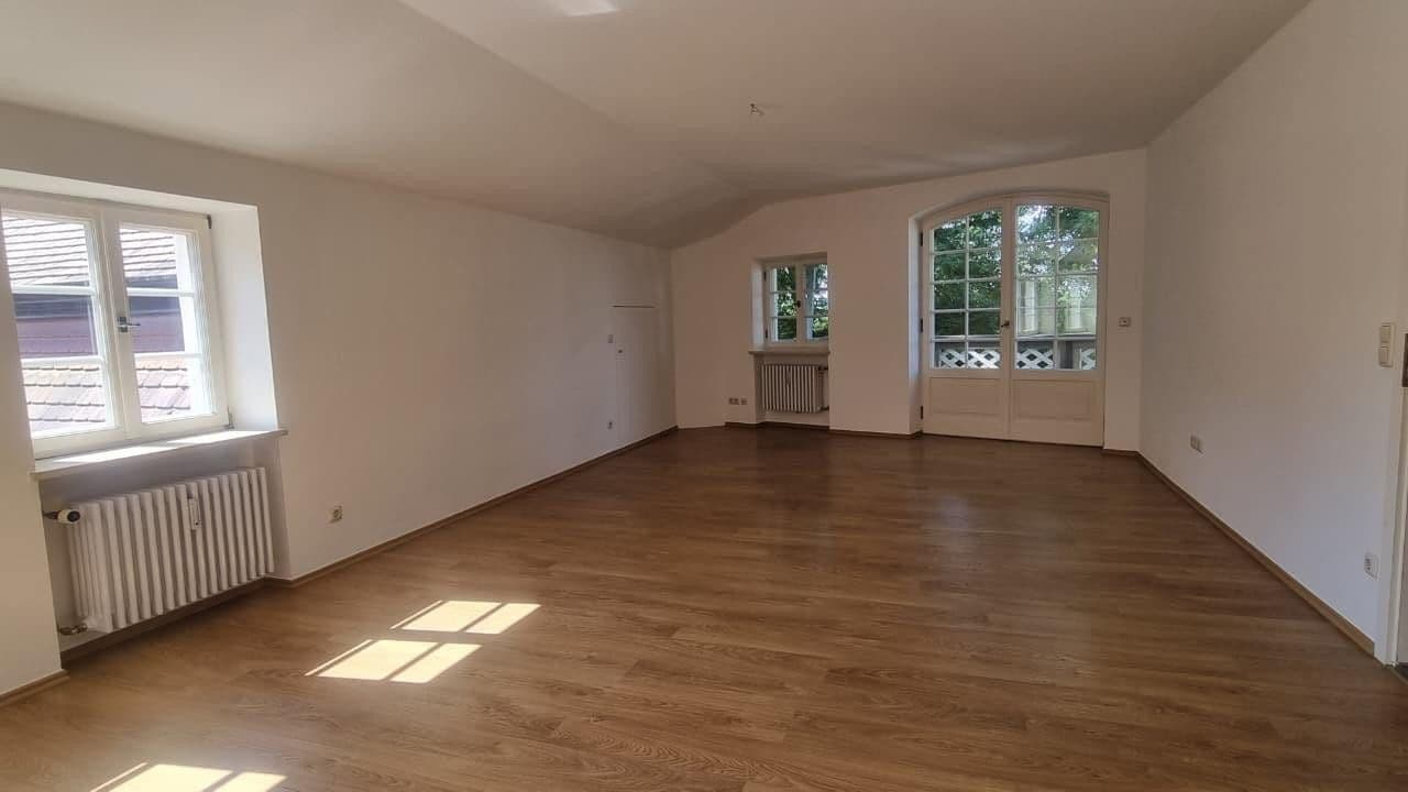 Prenájom bytu 3-izbový 108 m², Neuötting, Bavorsko Prenájom bytu 3-izbový 108 m², Neuötting, Bavorsko