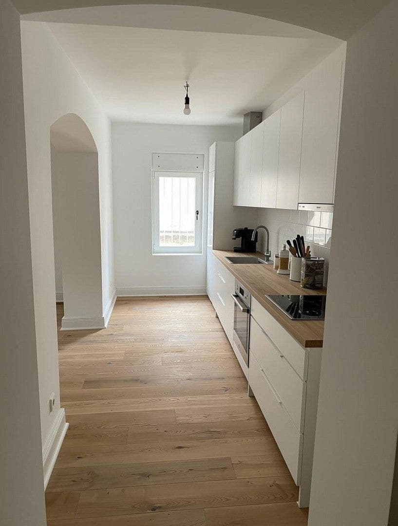 Predaj bytu 3-izbový 97 m², Berlin, Berlín Predaj bytu 3-izbový 97 m², Berlin, Berlín