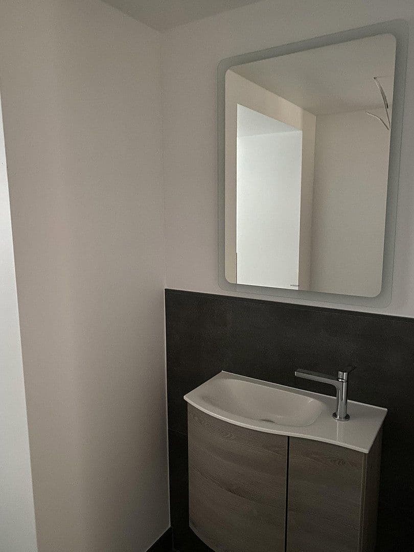 Predaj bytu 3-izbový 97 m², Berlin, Berlín Predaj bytu 3-izbový 97 m², Berlin, Berlín