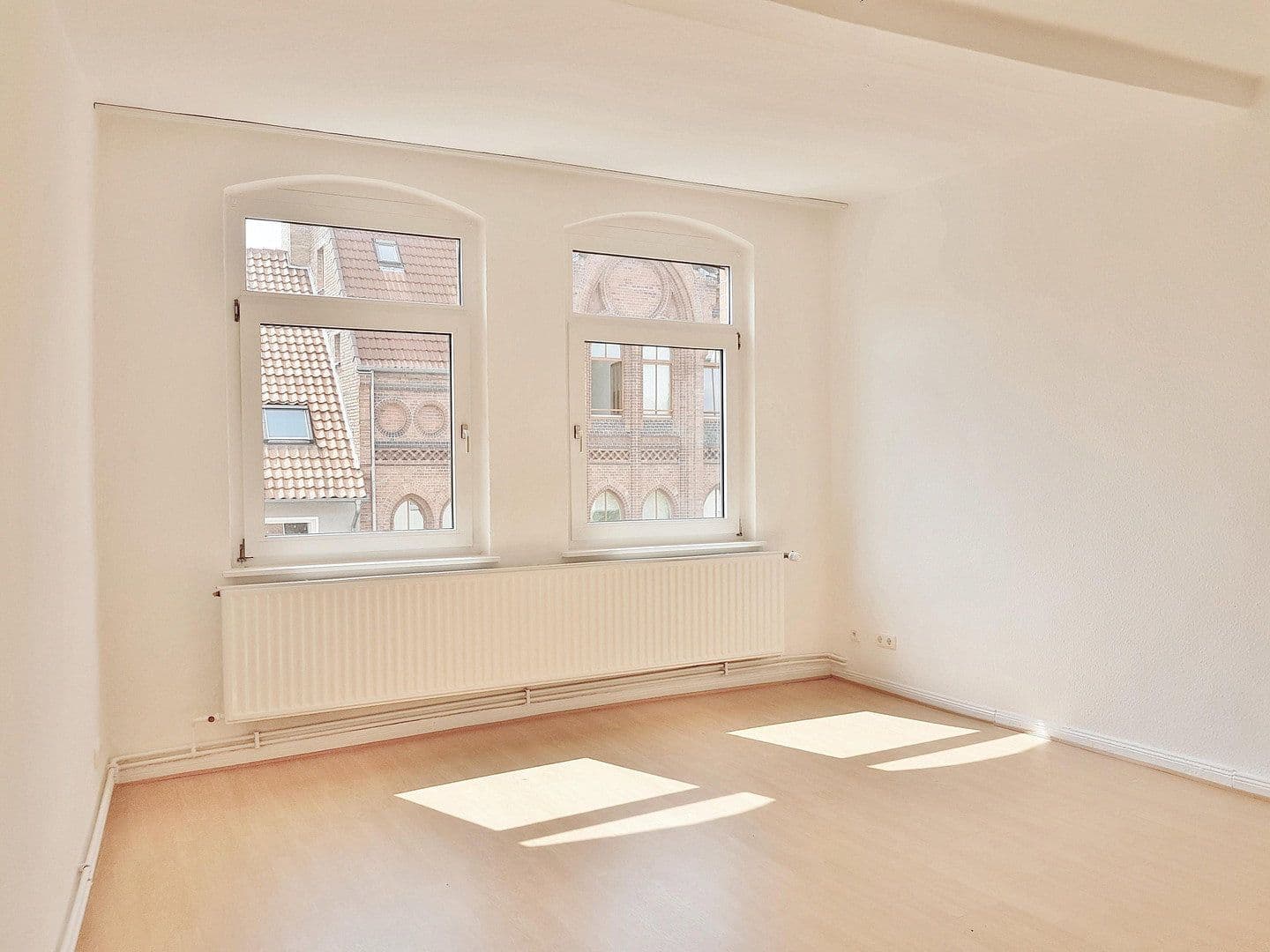 Prenájom bytu 4-izbový 135 m², Hildesheim, Dolné Sasko Prenájom bytu 4-izbový 135 m², Hildesheim, Dolné Sasko