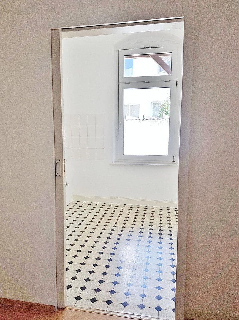 Prenájom bytu 3-izbový 90 m², Hildesheim, Dolné Sasko Prenájom bytu 3-izbový 90 m², Hildesheim, Dolné Sasko