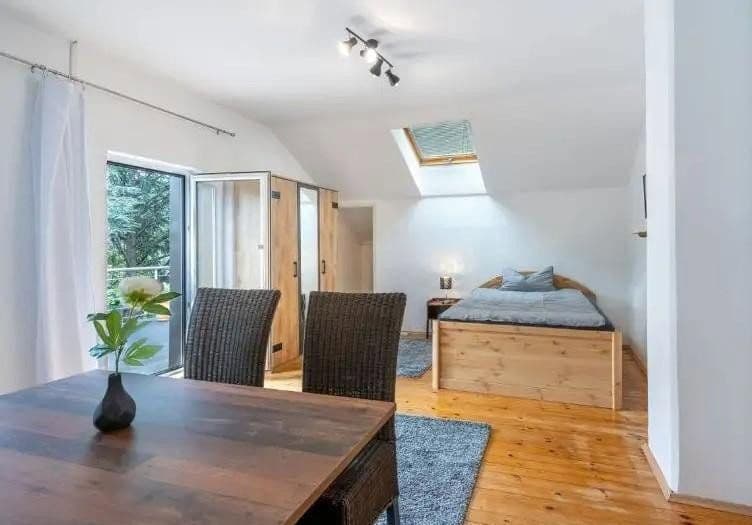 Predaj domu 200 m², pozemok 731 m², Planegg, Bavorsko Predaj domu 200 m², pozemok 731 m², Planegg, Bavorsko