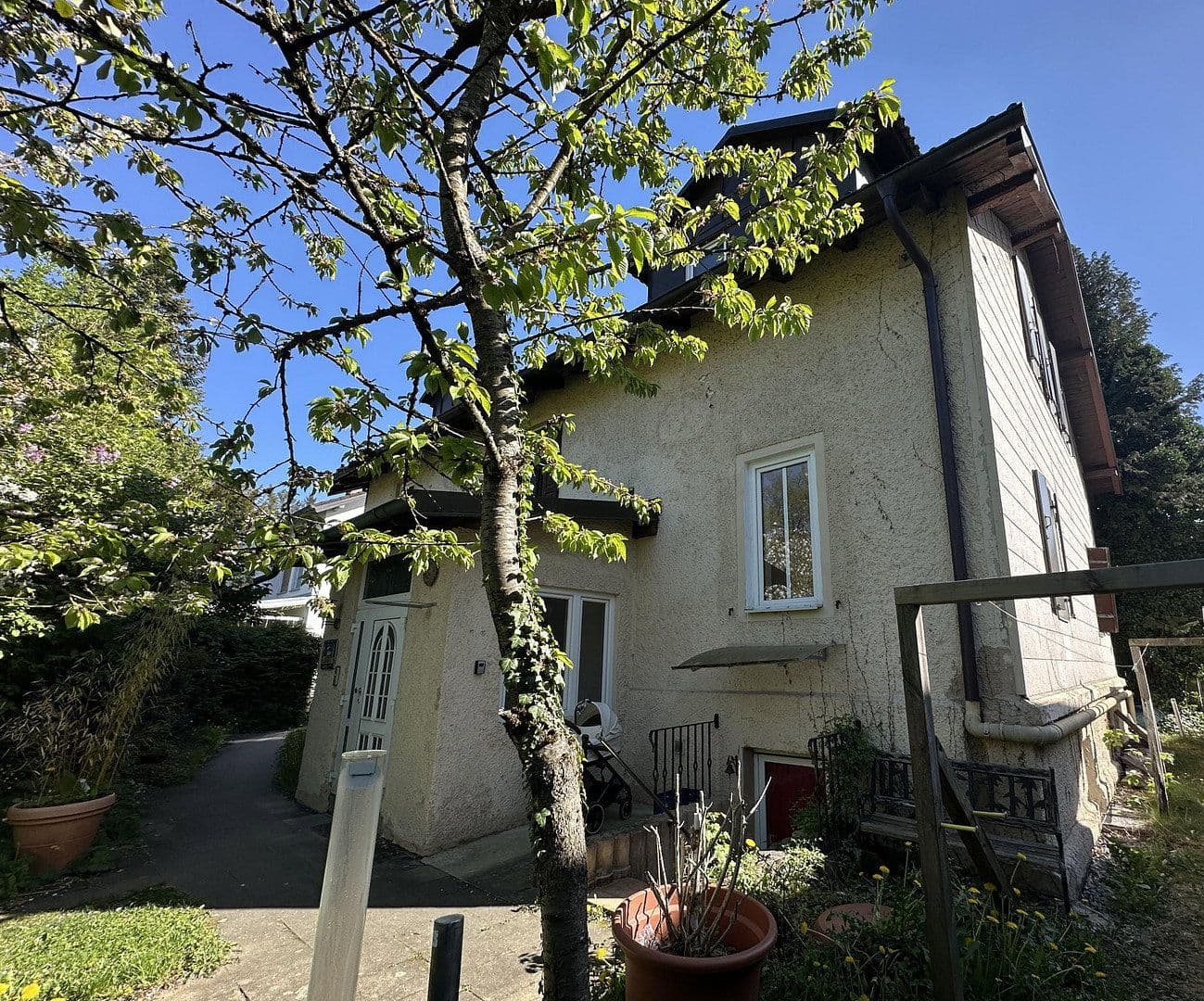 Predaj domu 200 m², pozemok 731 m², Planegg, Bavorsko Predaj domu 200 m², pozemok 731 m², Planegg, Bavorsko