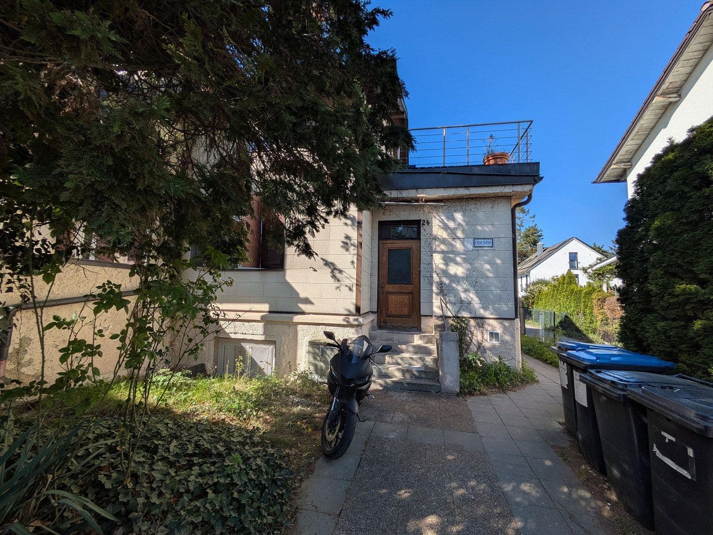 Predaj domu 200 m², pozemok 731 m², Planegg, Bavorsko Predaj domu 200 m², pozemok 731 m², Planegg, Bavorsko