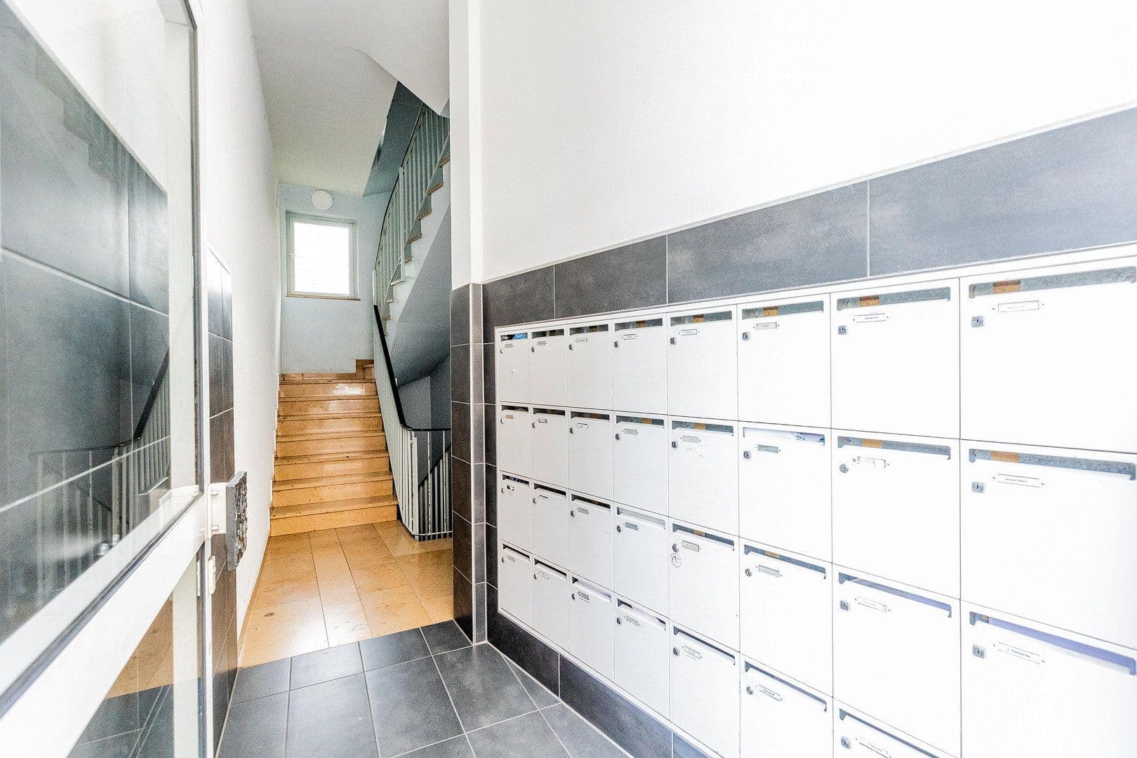 Prenájom bytu 1-izbový 30 m², Brückenstraße 17, Frankfurt, Hesensko Prenájom bytu 1-izbový 30 m², Brückenstraße 17, Frankfurt, Hesensko