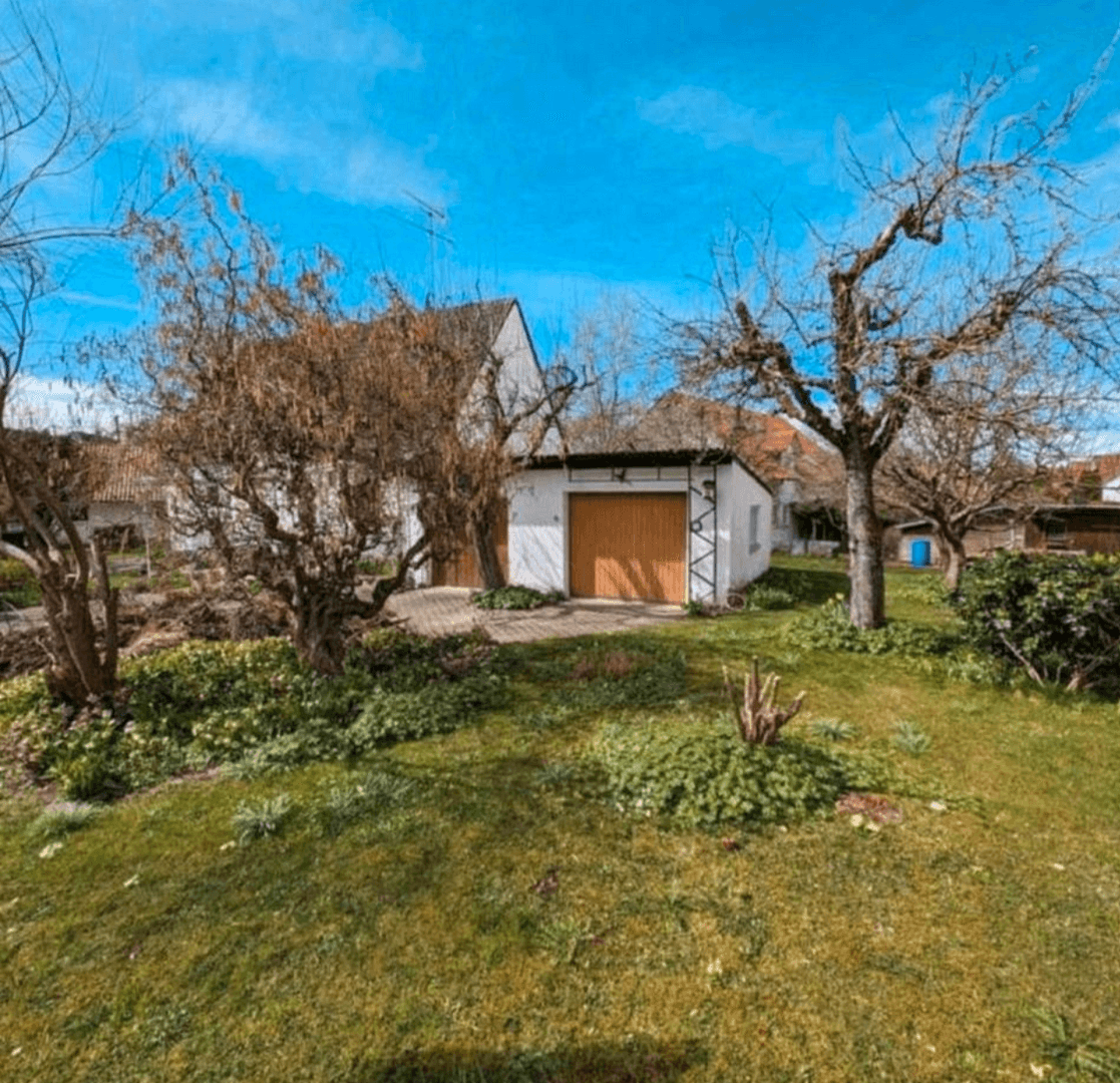 Predaj domu 135 m², pozemok 1.000 m², Fichtenweg 17, Oberschweinbach, Bavorsko Predaj domu 135 m², pozemok 1.000 m², Fichtenweg 17, Oberschweinbach, Bavorsko
