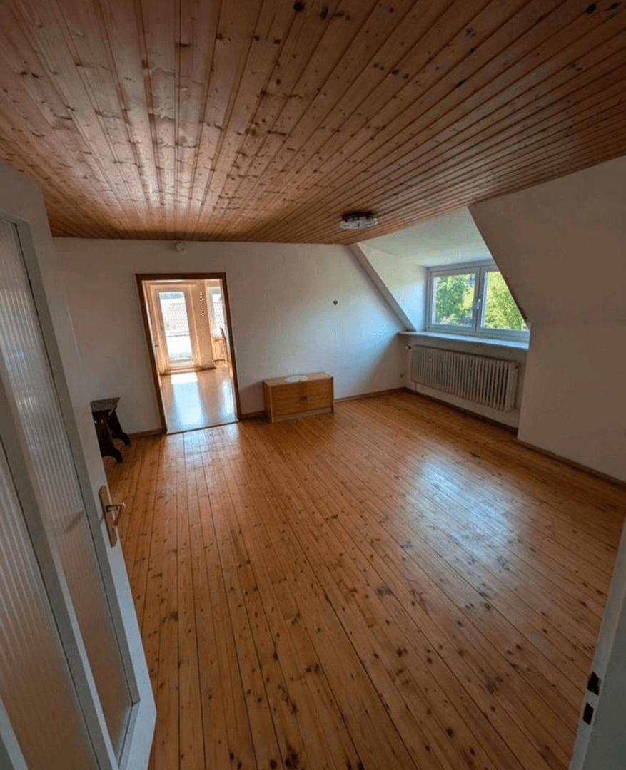 Predaj domu 135 m², pozemok 1.000 m², Fichtenweg 17, Oberschweinbach, Bavorsko Predaj domu 135 m², pozemok 1.000 m², Fichtenweg 17, Oberschweinbach, Bavorsko