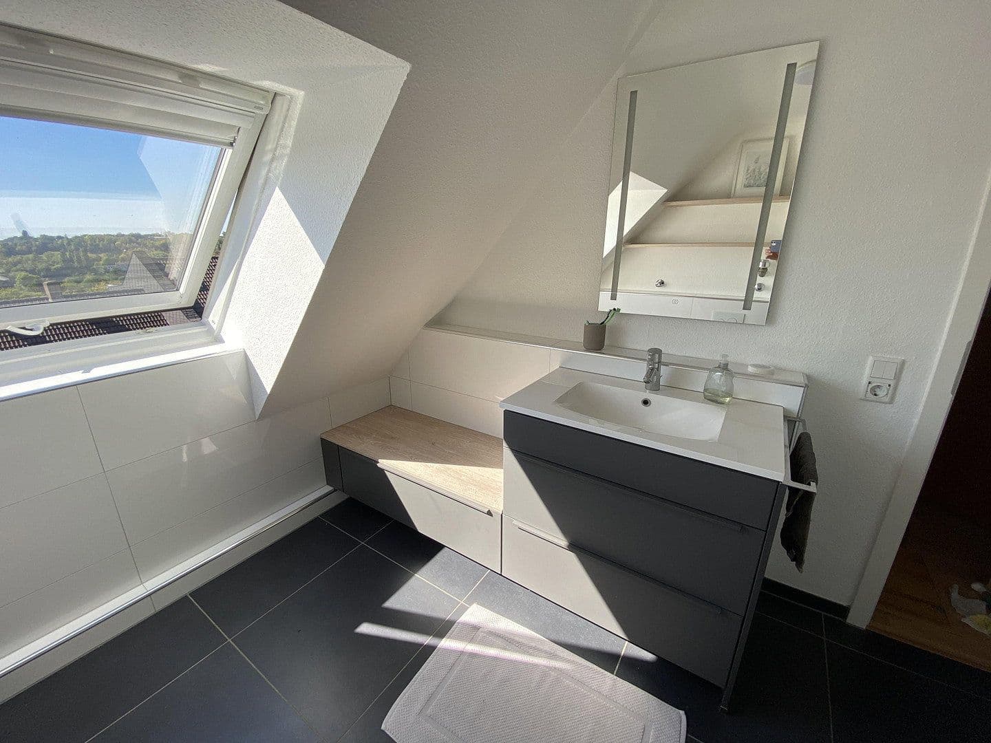 Predaj bytu 5-izbový 122 m², Mülheim an der Ruhr, Severné Porýnie - Westfálsko Predaj bytu 5-izbový 122 m², Mülheim an der Ruhr, Severné Porýnie - Westfálsko