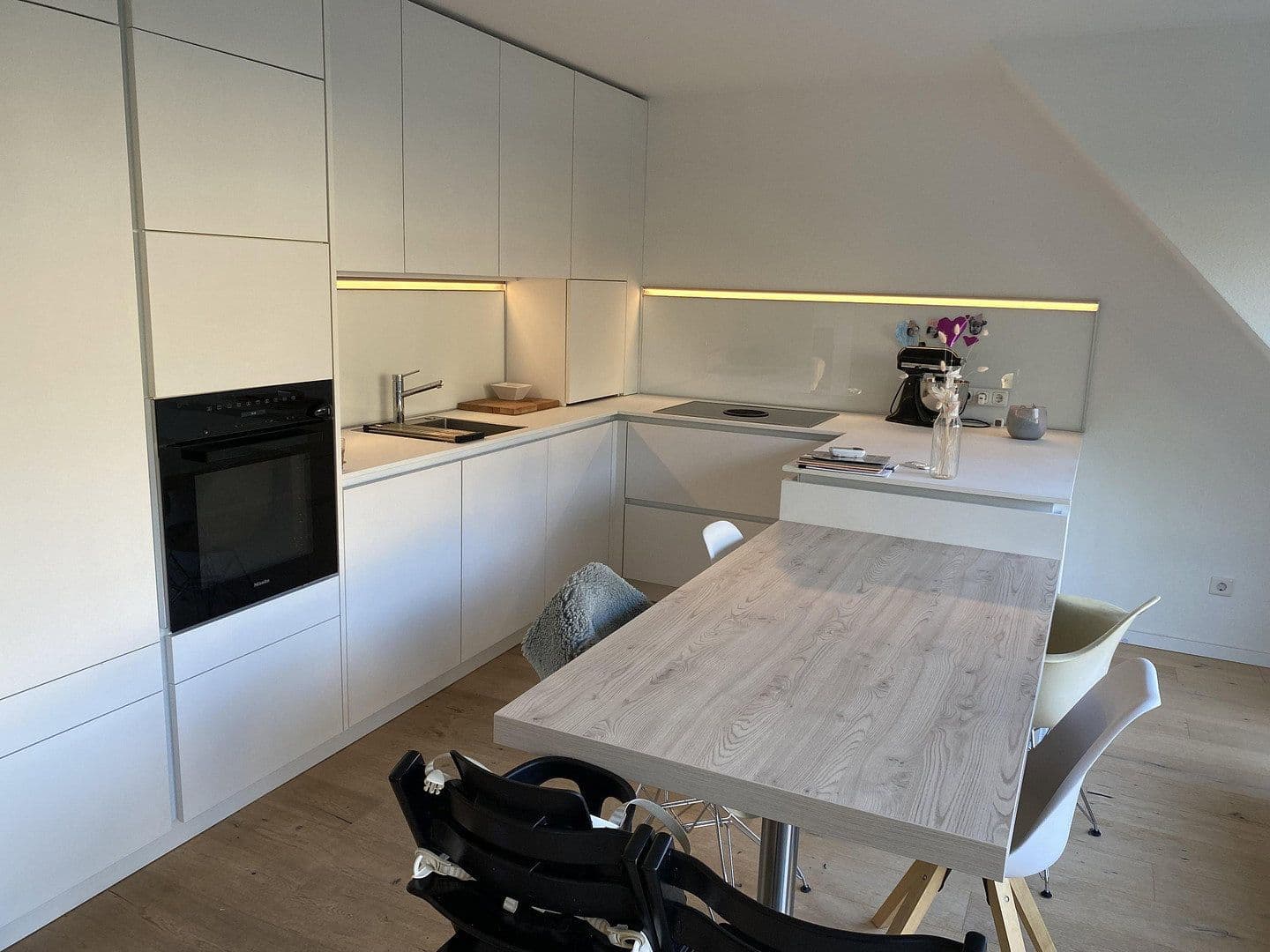 Predaj bytu 5-izbový 122 m², Mülheim an der Ruhr, Severné Porýnie - Westfálsko Predaj bytu 5-izbový 122 m², Mülheim an der Ruhr, Severné Porýnie - Westfálsko