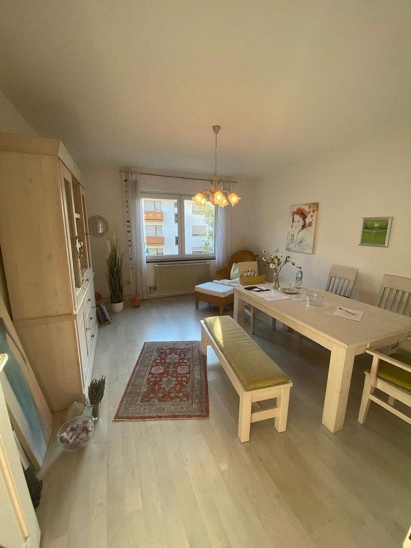 Prenájom bytu 4-izbový 102 m², Mathildenstraße 11, Darmstadt, Hesensko Prenájom bytu 4-izbový 102 m², Mathildenstraße 11, Darmstadt, Hesensko