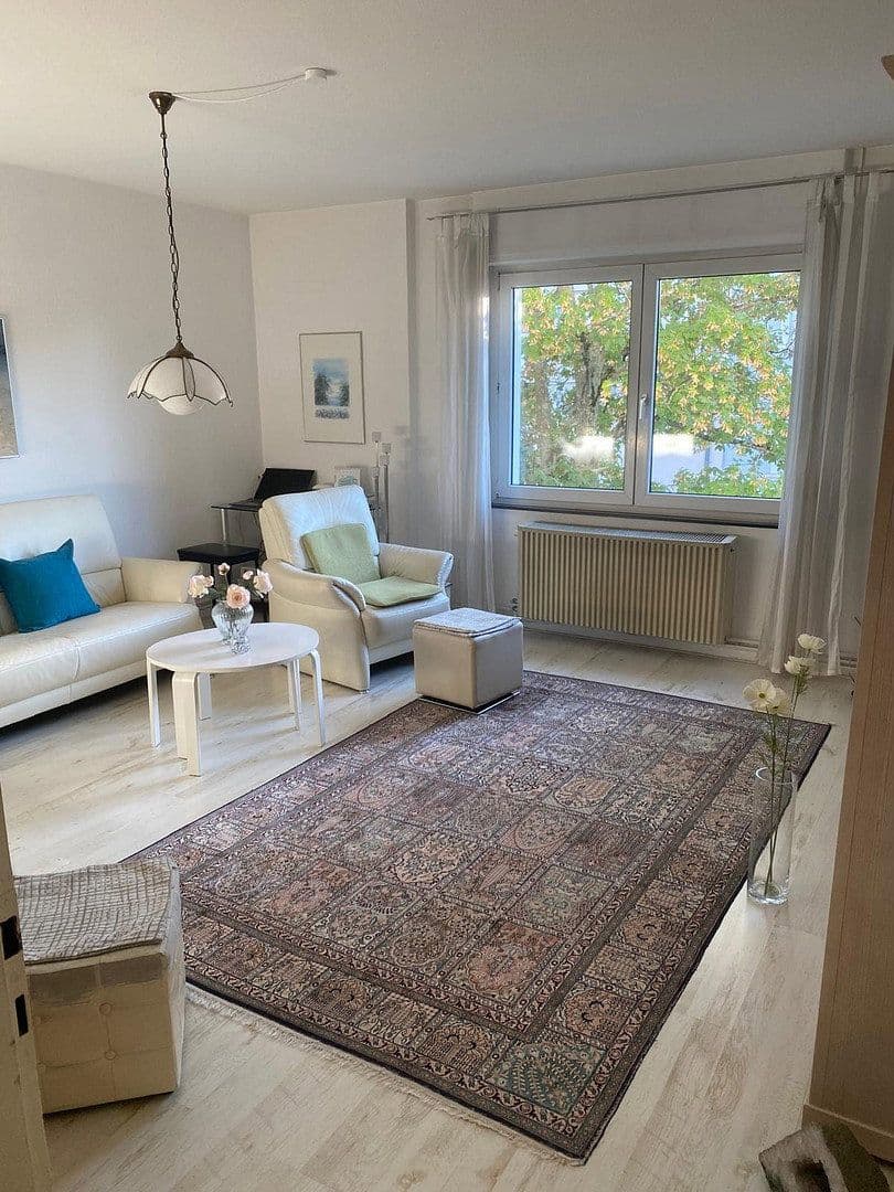 Prenájom bytu 4-izbový 102 m², Mathildenstraße 11, Darmstadt, Hesensko Prenájom bytu 4-izbový 102 m², Mathildenstraße 11, Darmstadt, Hesensko