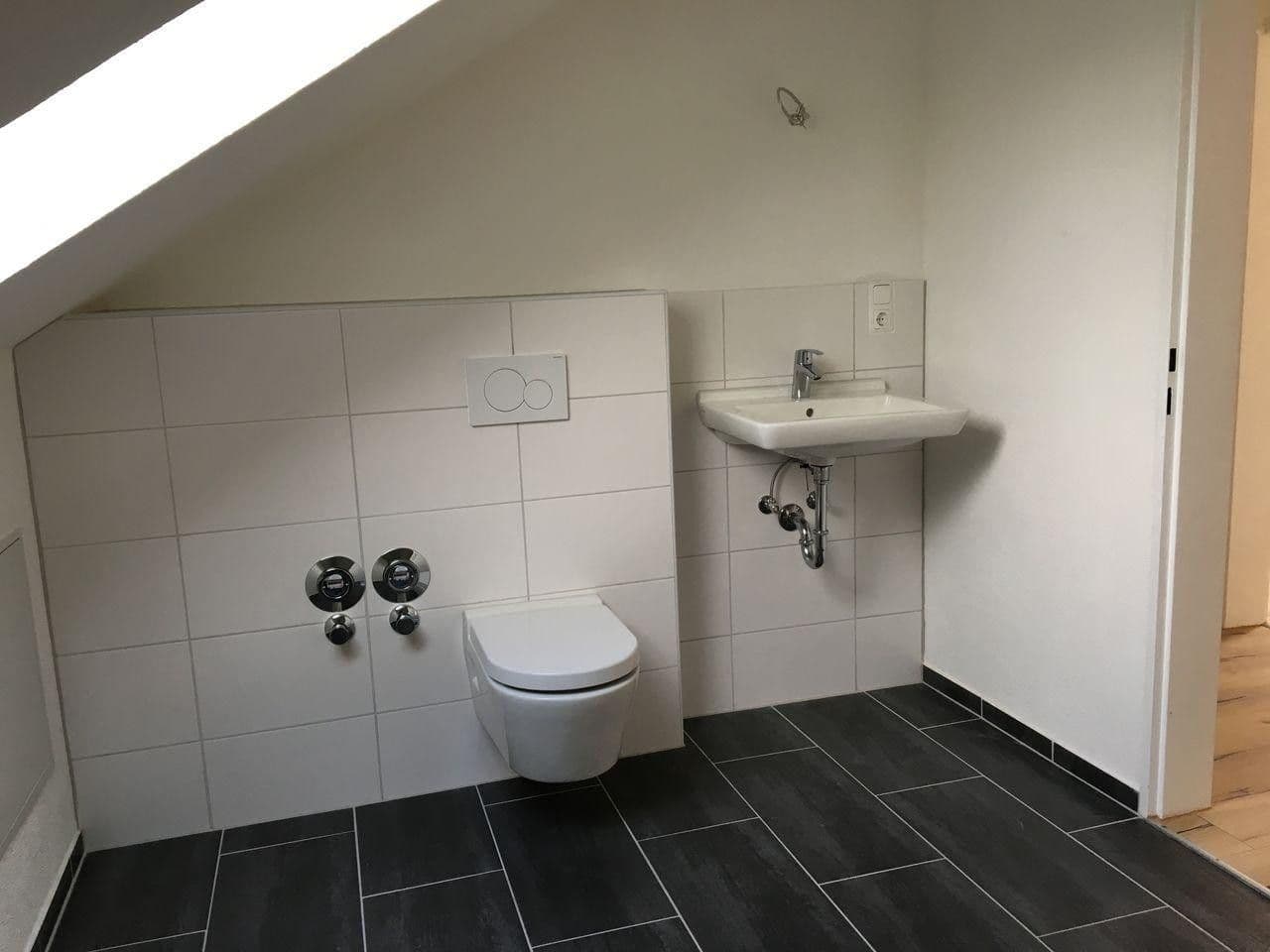 Prenájom bytu 3-izbový 88 m², Alsbach-Hähnlein, Hesensko Prenájom bytu 3-izbový 88 m², Alsbach-Hähnlein, Hesensko