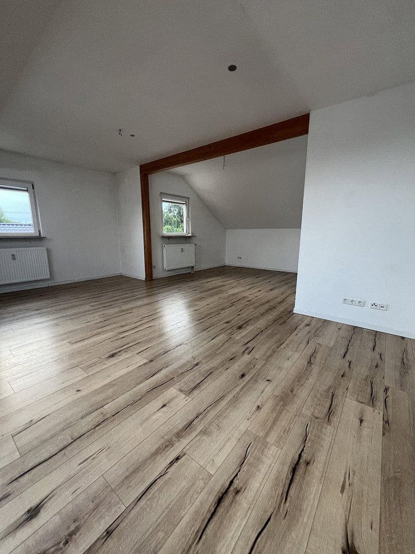 Prenájom bytu 3-izbový 88 m², Alsbach-Hähnlein, Hesensko Prenájom bytu 3-izbový 88 m², Alsbach-Hähnlein, Hesensko