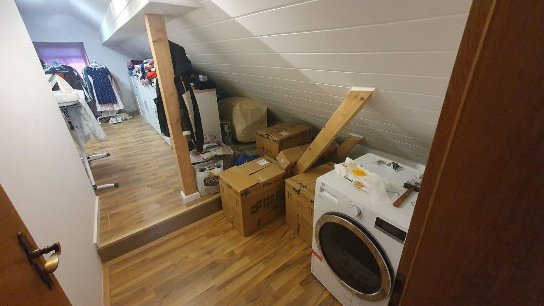 Prenájom bytu 6-izbový 116 m², Hauptstr.53, Dillenburg, Hesensko Prenájom bytu 6-izbový 116 m², Hauptstr.53, Dillenburg, Hesensko