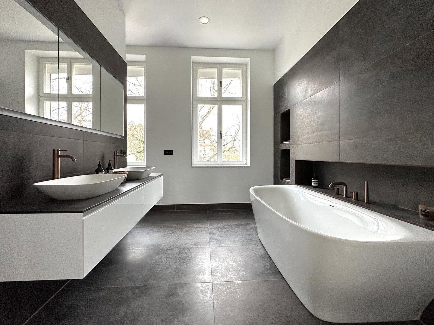 Predaj bytu 4-izbový 126 m², Berlin, Berlín Predaj bytu 4-izbový 126 m², Berlin, Berlín