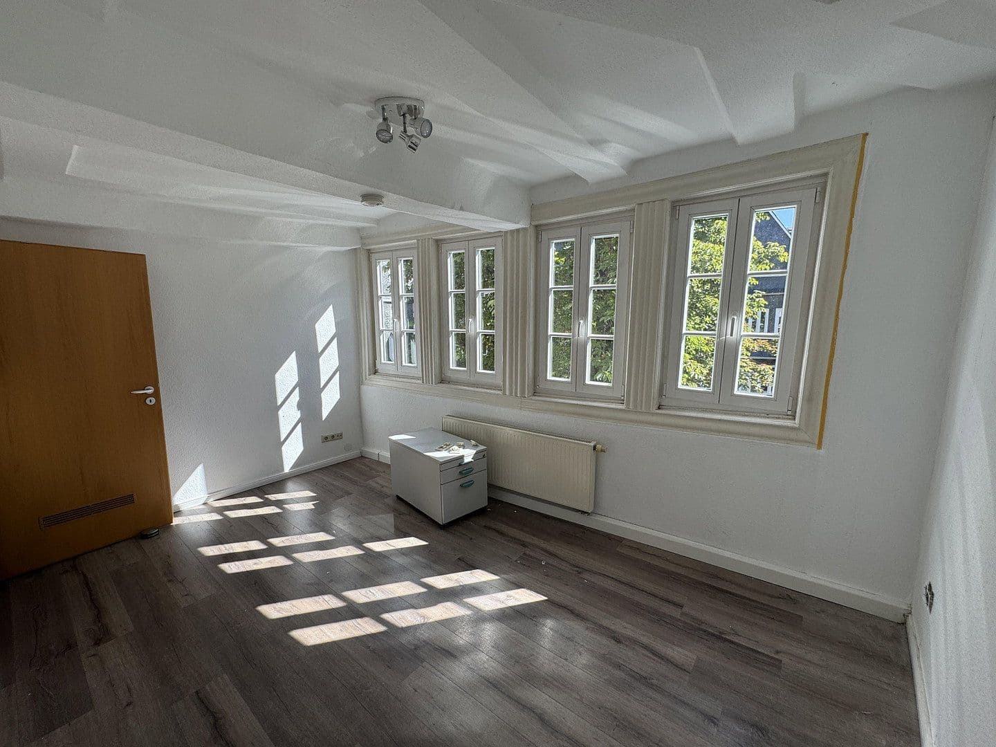 Prenájom bytu 5-izbový 104 m², Kornmarkt 4, Herborn, Hesensko Prenájom bytu 5-izbový 104 m², Kornmarkt 4, Herborn, Hesensko