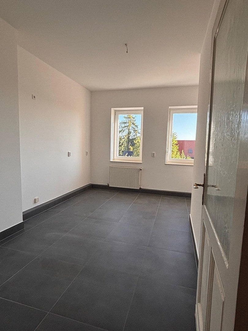 Prenájom bytu 2-izbový 59 m², Linderhofstraße 31, Berlin, Berlín Prenájom bytu 2-izbový 59 m², Linderhofstraße 31, Berlin, Berlín