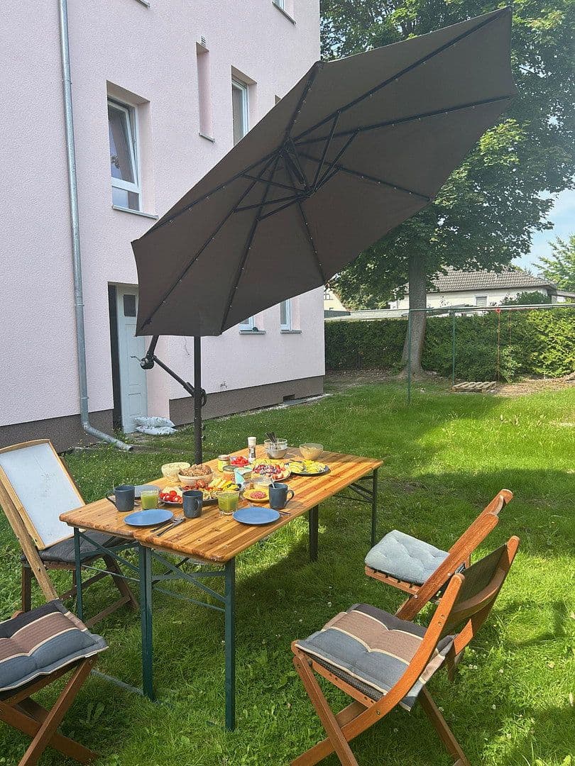 Prenájom bytu 2-izbový 59 m², Linderhofstraße 31, Berlin, Berlín Prenájom bytu 2-izbový 59 m², Linderhofstraße 31, Berlin, Berlín