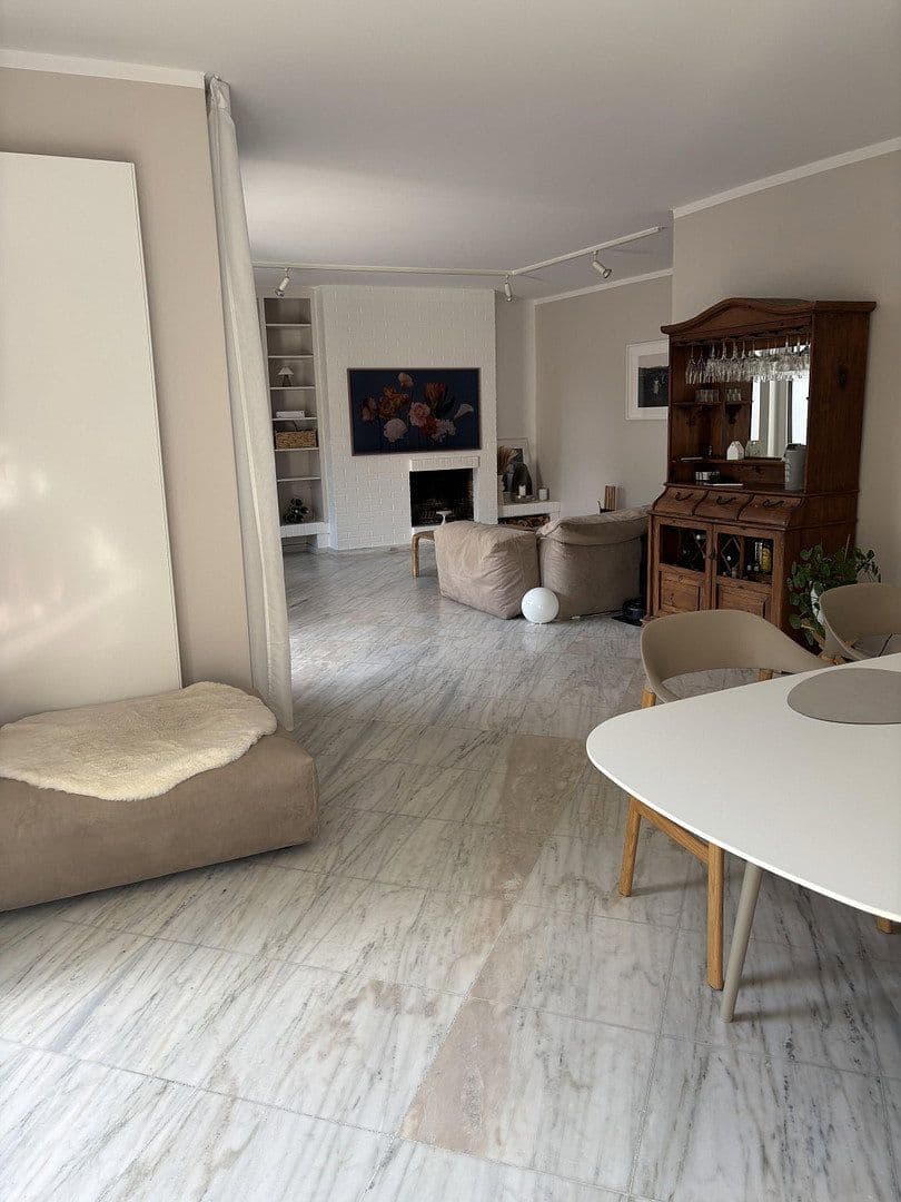 Predaj domu 178 m², pozemok 517 m², Hemmingen, Dolné Sasko Predaj domu 178 m², pozemok 517 m², Hemmingen, Dolné Sasko