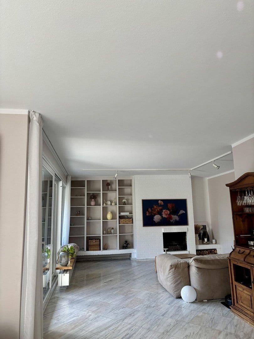 Predaj domu 178 m², pozemok 517 m², Hemmingen, Dolné Sasko Predaj domu 178 m², pozemok 517 m², Hemmingen, Dolné Sasko